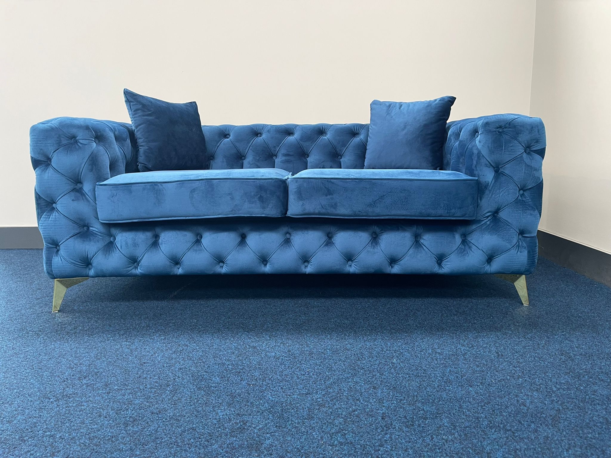 3 Seater Chesterfield Sofa in Blue Plush Velvet