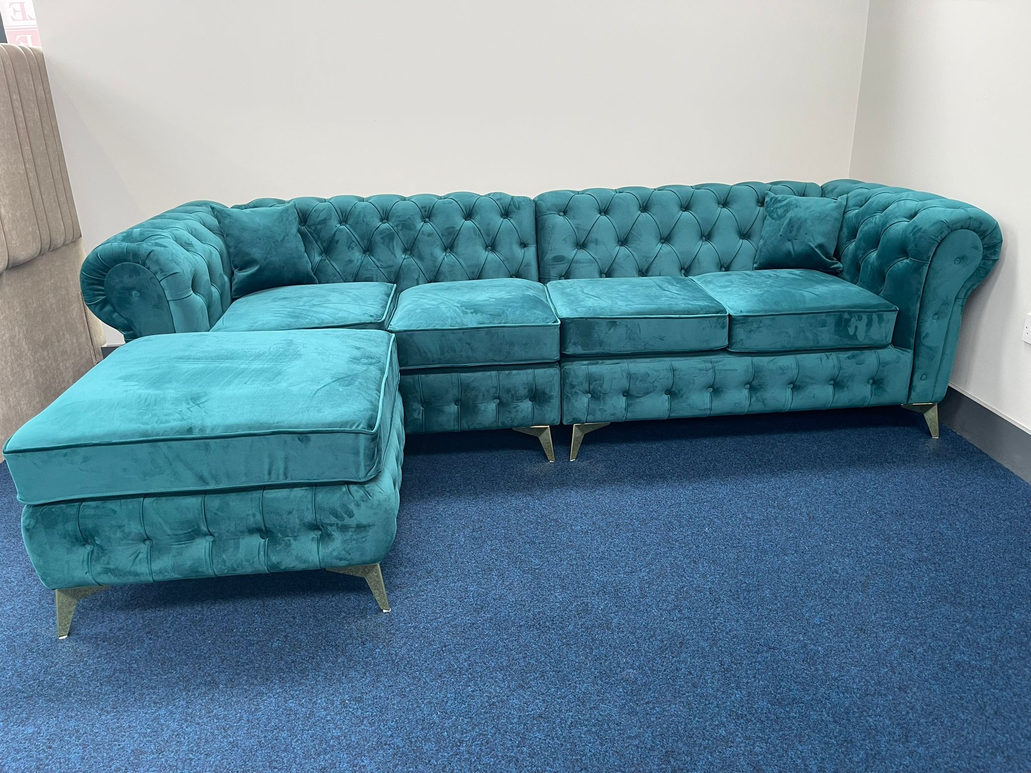 Royal Chesterfield Sofa in Grean Plush Velvet