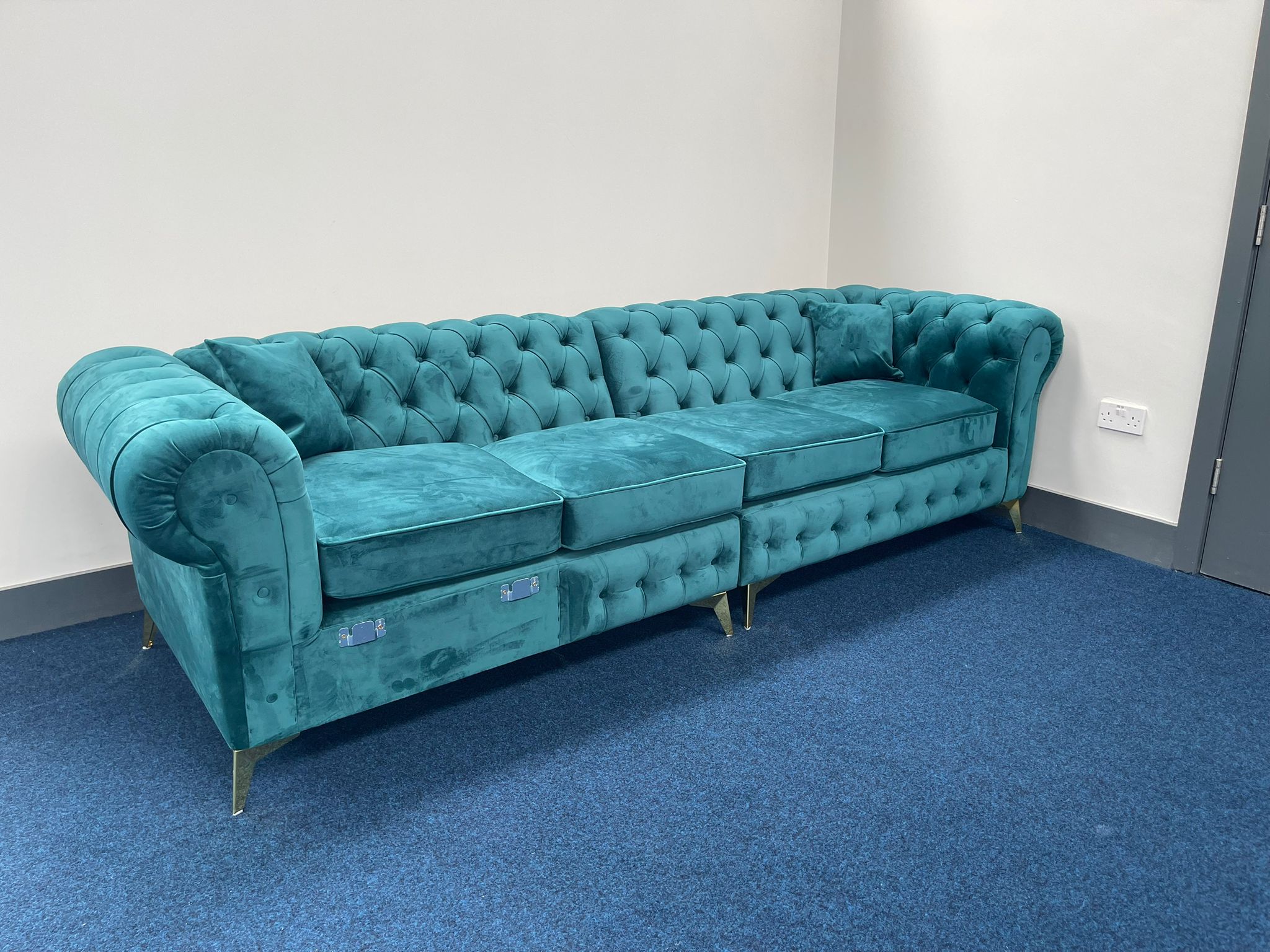 Royal Chesterfield Sofa in Grean Plush Velvet