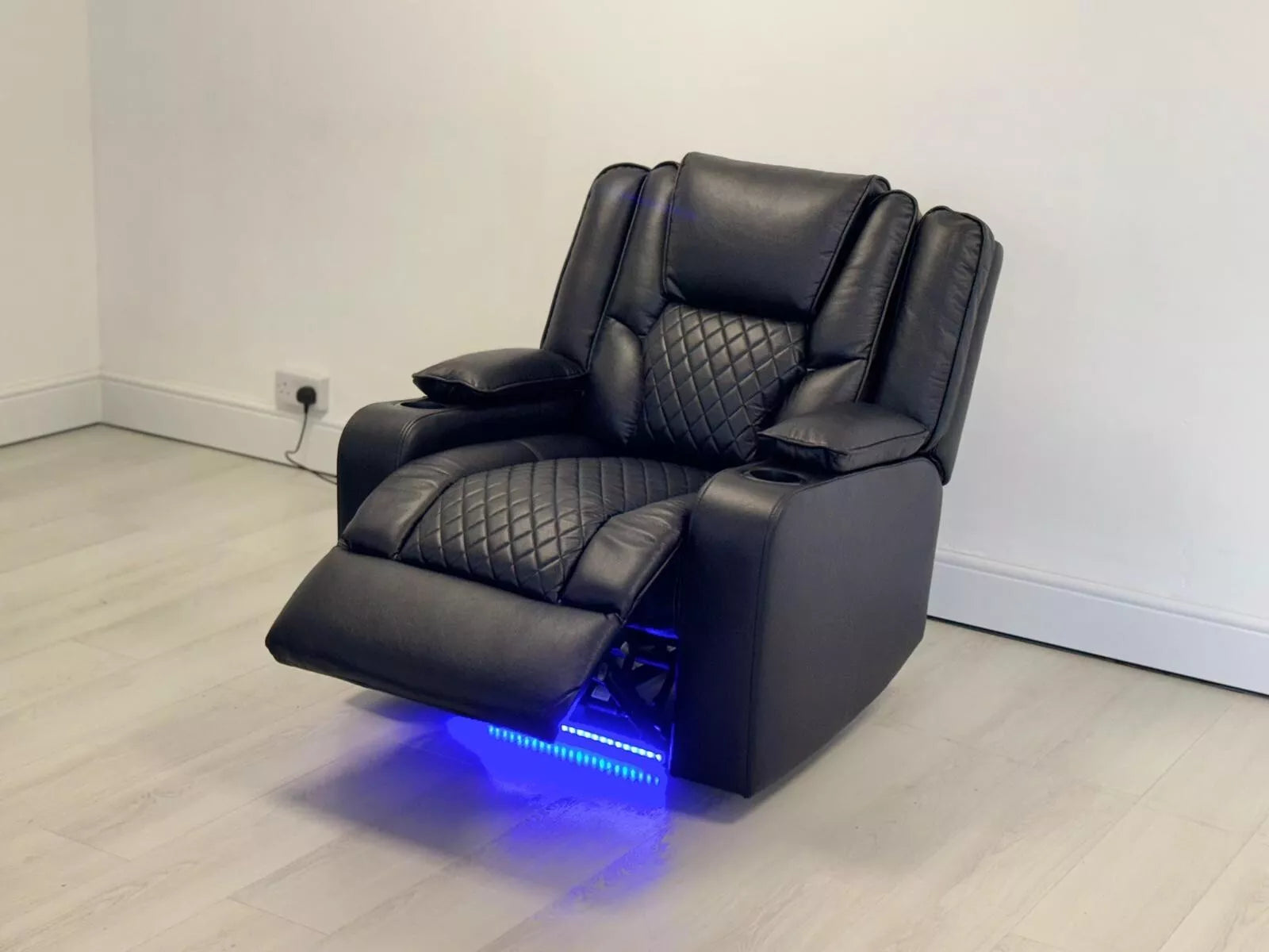 Electric Recliner Orlando Armchair Black 1 seater | USB, Cup Holders, LED